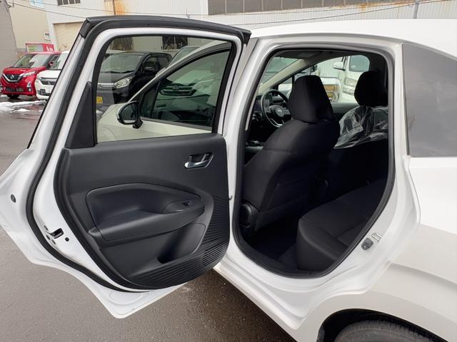 ノート X FOUR 4WD レンタカーUP インテリキー 純正Dオーディオ バックカメラ エマージェンシーブレーキ ETC シートヒーター(46枚目)