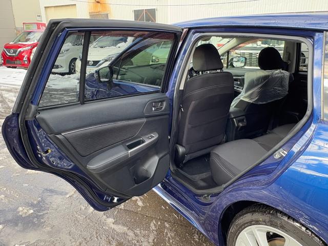 レヴォーグ １．６ＧＴアイサイト　Ｓスタイル　４ＷＤ　本州仕入れ　ワンオーナー　スマートキー　ＳＤナビＴＶ　バックカメラ　ＥＴＣ　パワーシート　アイサイト　クルーズコントロール　ＬＥＤヘッドライト（47枚目）