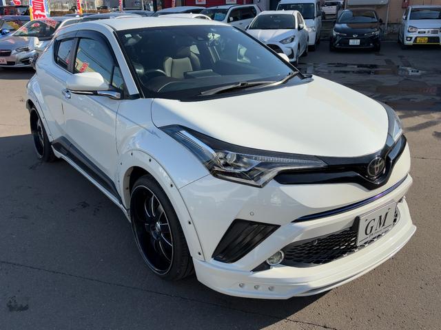 当社のお車は全国から選りすぐりの一台を厳選して仕入れをしております。オーダーなどもご対応いたします。