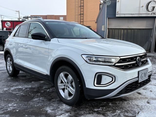 Ｔ－ロック ＴＳＩ　スタイル　ユーザー下取り車　純正メモリーナビ　バックカメラ　ＥＴＣ２．０　パーキングアシスト　アイドリングストップ　クルーズコントロール　パワーバックドア　ハーフレザーシート（3枚目）