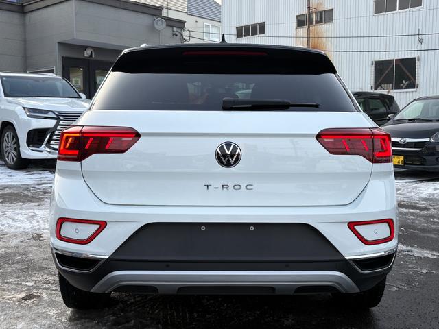 Ｔ－ロック ＴＳＩ　スタイル　ユーザー下取り車　純正メモリーナビ　バックカメラ　ＥＴＣ２．０　パーキングアシスト　アイドリングストップ　クルーズコントロール　パワーバックドア　ハーフレザーシート（8枚目）