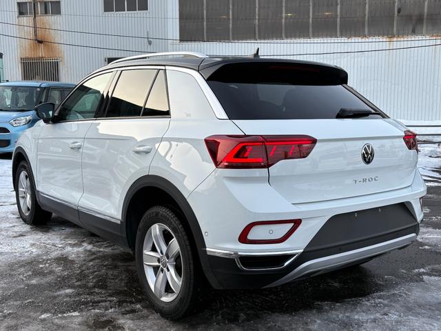 Ｔ－ロック ＴＳＩ　スタイル　ユーザー下取り車　純正メモリーナビ　バックカメラ　ＥＴＣ２．０　パーキングアシスト　アイドリングストップ　クルーズコントロール　パワーバックドア　ハーフレザーシート（9枚目）