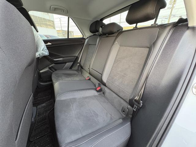 Ｔ－ロック ＴＳＩ　スタイル　ユーザー下取り車　純正メモリーナビ　バックカメラ　ＥＴＣ２．０　パーキングアシスト　アイドリングストップ　クルーズコントロール　パワーバックドア　ハーフレザーシート（48枚目）