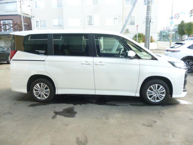 ノア Ｓ－Ｚ　４ＷＤ　ナビ　フルセグＴＶ　ＥＴＣ　両側パワスラ　寒冷地仕様（6枚目）