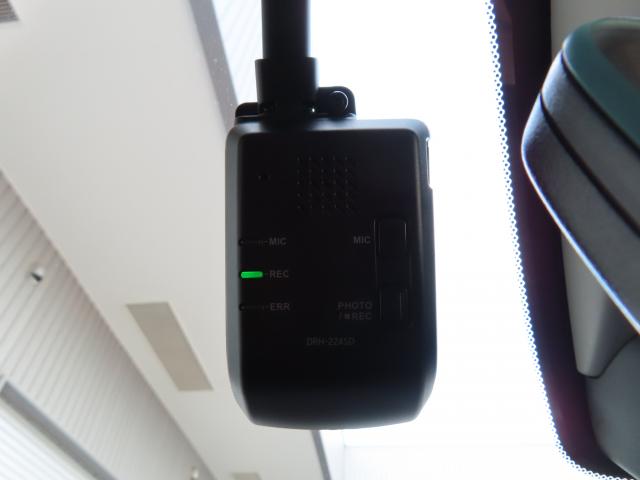 ZR-V Z デモカーUP 4WD コネクト MBカメラ 前後ドラレコ 冬タイヤSET メモリーナビ ETC 革シート アルミホイール フルセグ 電動リアゲート シートヒーター オートクルーズコントロール エアコン(7枚目)