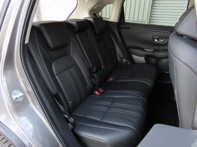 ZR-V Z デモカーUP 4WD コネクト MBカメラ 前後ドラレコ 冬タイヤSET メモリーナビ ETC 革シート アルミホイール フルセグ 電動リアゲート シートヒーター オートクルーズコントロール エアコン(21枚目)