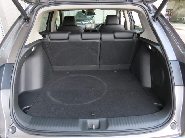 ZR-V Z デモカーUP 4WD コネクト MBカメラ 前後ドラレコ 冬タイヤSET メモリーナビ ETC 革シート アルミホイール フルセグ 電動リアゲート シートヒーター オートクルーズコントロール エアコン(23枚目)