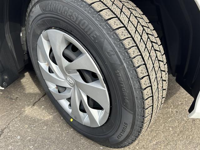 ヤリス Ｘ　４ＷＤ　メモリーナビ　バックカメラ　衝突被害軽減システム　ＥＴＣ（9枚目）