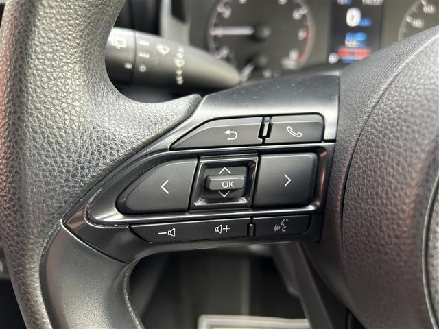 ヤリス Ｘ　４ＷＤ　メモリーナビ　バックカメラ　衝突被害軽減システム　ＥＴＣ（16枚目）