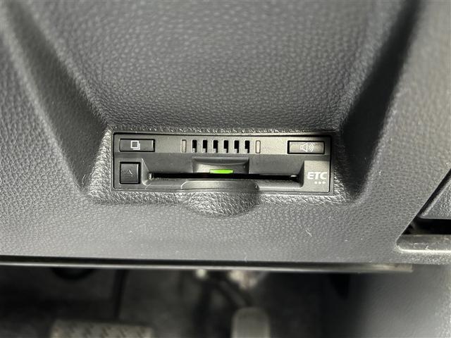 ヤリス Ｘ　４ＷＤ　メモリーナビ　バックカメラ　衝突被害軽減システム　ＥＴＣ（19枚目）