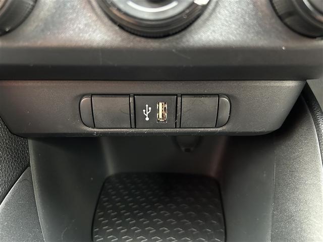 ヤリス Ｘ　４ＷＤ　メモリーナビ　バックカメラ　衝突被害軽減システム　ＥＴＣ（25枚目）