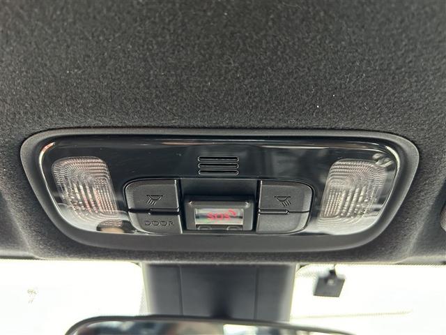 ヤリス Ｘ　４ＷＤ　メモリーナビ　バックカメラ　衝突被害軽減システム　ＥＴＣ（29枚目）