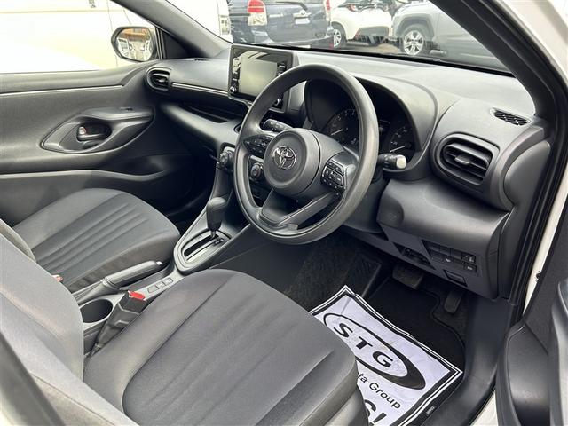 ヤリス Ｘ　４ＷＤ　メモリーナビ　バックカメラ　衝突被害軽減システム　ＥＴＣ（30枚目）