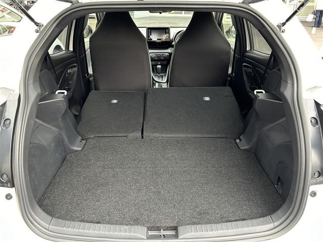 ヤリス Ｘ　４ＷＤ　メモリーナビ　バックカメラ　衝突被害軽減システム　ＥＴＣ（36枚目）