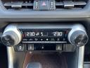 左右独立温度コントロールフルオートエアコンです。運転席、助手席それぞれで独立して温度設定ができます。冷え性の方が乗っても安心ですね♪