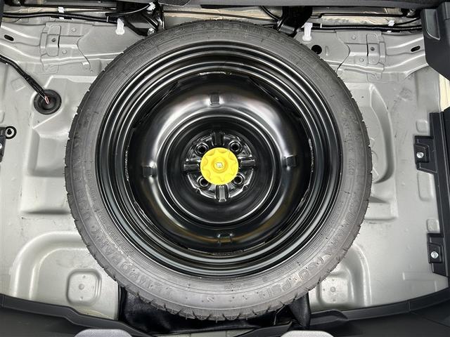 ヤリス Ｘ　４ＷＤ　メモリーナビ　バックカメラ　衝突被害軽減システム　ＥＴＣ（37枚目）