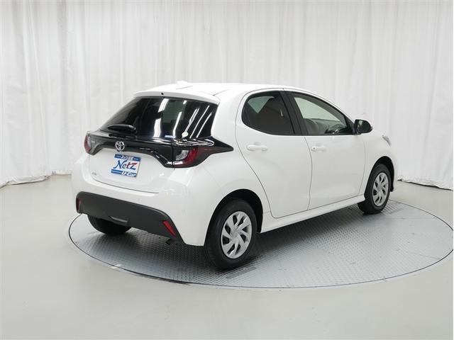 ヤリス X 4WD メモリーナビ バックカメラ 衝突被害軽減システム ETC(3枚目)