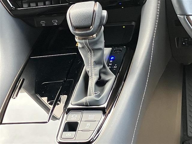 アルファード Ｚ　サンルーフ　４ＷＤ　フルセグ　メモリーナビ　後席モニター　バックカメラ　衝突被害軽減システム　ＥＴＣ　両側電動スライド　ＬＥＤヘッドランプ　乗車定員７人　ワンオーナー（17枚目）