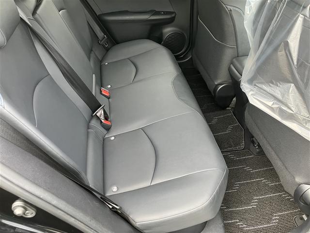 プリウス Ａツーリングセレクション　４ＷＤ　フルセグ　メモリーナビ　バックカメラ　衝突被害軽減システム　ＥＴＣ　ＬＥＤヘッドランプ　記録簿（9枚目）