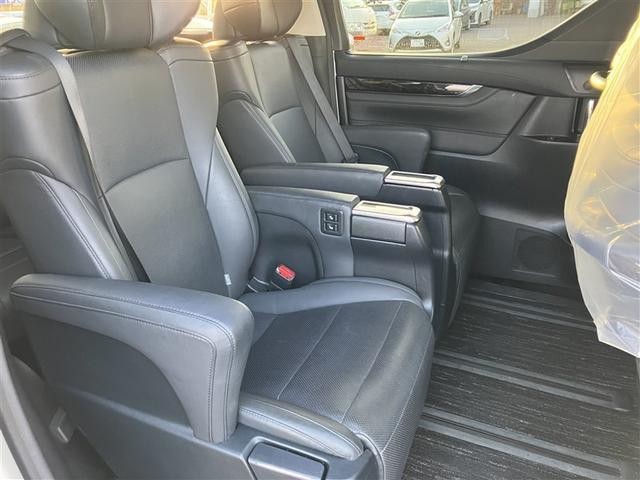 アルファード 2.5S Cパッケージ 4WD フルセグ メモリーナビ 後席モニター バックカメラ 衝突被害軽減システム ETC 両側電動スライド LEDヘッドランプ 乗車定員7人 記録簿 アイドリングストップ(4枚目)