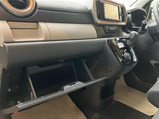 パッソ モーダ　４ＷＤ　メモリーナビ　バックカメラ　衝突被害軽減システム　ＬＥＤヘッドランプ　記録簿　アイドリングストップ（17枚目）