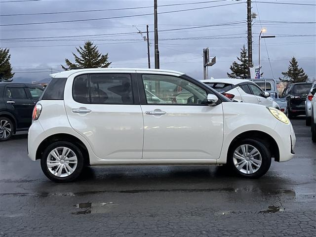 パッソ モーダ　４ＷＤ　メモリーナビ　バックカメラ　衝突被害軽減システム　ＬＥＤヘッドランプ　記録簿　アイドリングストップ（23枚目）