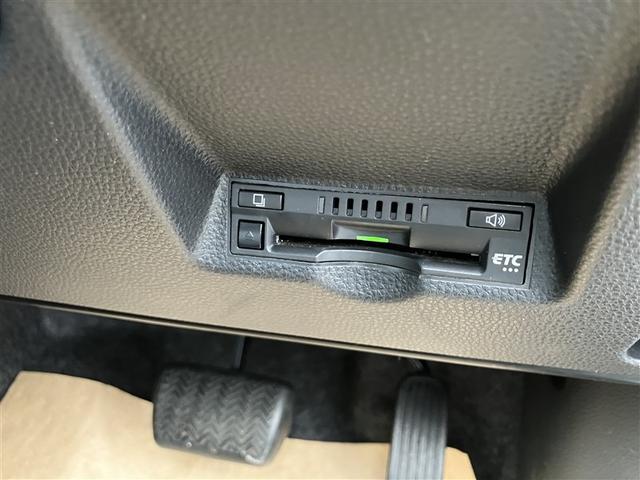 ヤリス Ｇ　４ＷＤ　バックカメラ　衝突被害軽減システム　記録簿（18枚目）