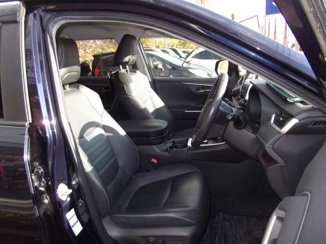 ＲＡＶ４ ２．０　Ｇ　Ｚパッケージ　４ＷＤ　ＰＣＳ（プリクラッシュセーフティ）・ＢＳＭ（ブラ（12枚目）