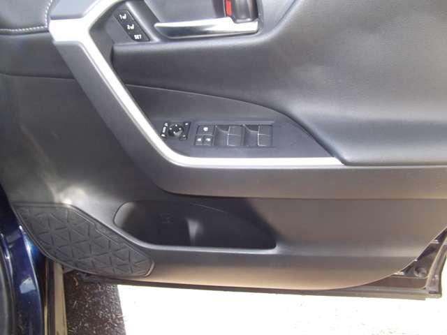 ＲＡＶ４ ２．０　Ｇ　Ｚパッケージ　４ＷＤ　ＰＣＳ（プリクラッシュセーフティ）・ＢＳＭ（ブラ（15枚目）