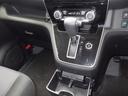 空調はオートエアコンで快適です! ・プッシュエンジンスタートなので鍵を鎖さずにエンジンスタート!・コンソール下には収納式のカップホルダー