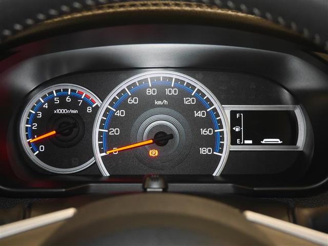 ルーミー カスタムＧ　アイドリングＳＴＯＰ　ＬＥＤ　フルセグＴＶ　ナビＴＶ　クルコン　ワンオーナー車　Ｂカメラ　ＥＴＣ　スマートキー＆プッシュスタート　メモリーナビ　ＤＶＤ再生　横滑り防止　４ＷＤ　キーフリーシステム（7枚目）