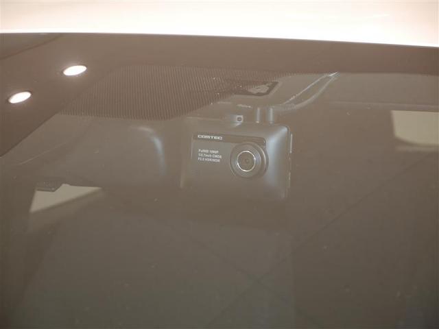 ヤリス ハイブリッドＺ　アイドリングストップ車　ナビ付き　衝突回避ブレーキ　１オナ車　ドラレコ付　ＬＥＤライト　バックモニタ－　スマートキ　メディアプレイヤー接続　パワーステアリング　ＥＴＣ車載器　ＶＳＣ　カーテンエアバック（35枚目）