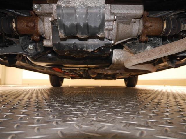 アクア Ｚ　クルコン　ドライブレコーダー　フルセグ　Ｂカメ　横滑り防止装置　盗難防止システム　スマートキー　ＥＴＣ　寒冷地仕様　ＡＣ１００Ｖ電源　ＡＷ　ミュージックプレイヤー接続可　メモリーナビ　オートエアコン（39枚目）