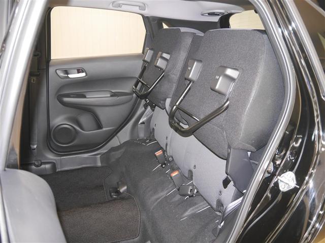 フィット ベーシック　衝突被害軽減システム　Ｒカメラ　ナビ　４ＷＤ　オートクルーズコントロール　メモリーナビ　アイドリングストップ　ＥＴＣ車載器　横滑り防止　スマートキー　盗難防止システム（9枚目）