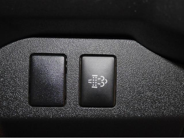 ハイエースバン ロングスーパーGL ダブルエアコン LEDヘッド 運転席エアバッグ ドラレコ イモビライザー オートエアコン フルセグテレビ フルタイム4WD メモリナビ 寒冷地仕様車 パワーステアリング スマ-トキー ETC車載器(25枚目)