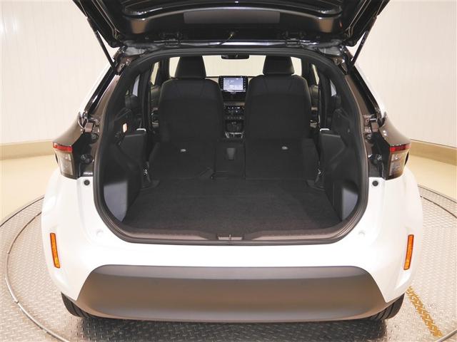 ヤリスクロス ハイブリッドＺ　クルーズＣ　横滑防止装置　リアカメラ　ＬＥＤライト　盗難防止装置　電動シート　ＡＷ　キーレス　寒冷地仕様　スマートキー　ＡＢＳ　４ＷＤ　ＡＣ１００Ｖ　ミュージックプレイヤー接続可　エアバッグ　エアコン（9枚目）