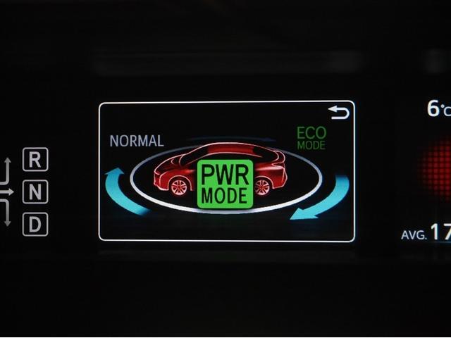 プリウス Ａプレミアム　ツーリングセレクション　横滑り防止機能　皮シート　運転席パワーシート　エアコン　パワーウィンドウ　ナビ＆ＴＶ　アイドリングストップ　ＬＥＤライト　盗難防止装置　スマートキー＆プッシュスタート　キーレス　ＥＴＣ　アルミホイール（23枚目）