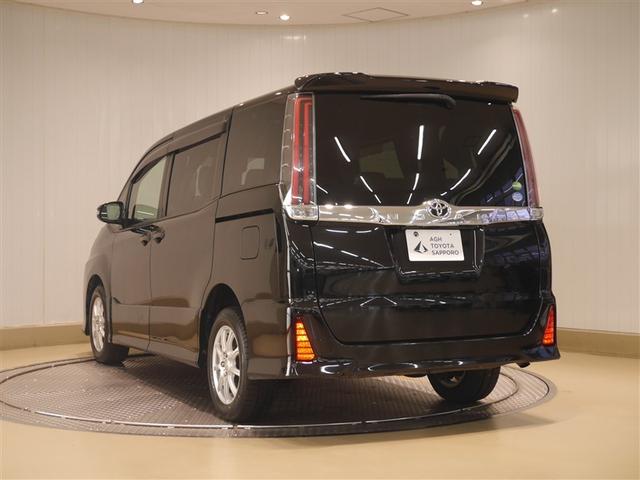 ノア Ｓｉ　フルタイム４ＷＤ　ナビ＆ＴＶ　両側オートスライドドア　リアクーラー　ＬＥＤヘッドライト　スマートキー　クルーズコントロール　フルセグ　ＥＳＣ　フルフラット　寒冷地仕様車　３列シート　ＥＴＣ車載器（3枚目）