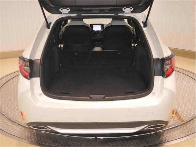 カローラツーリング ハイブリッド　ダブルバイビー　追突軽減ブレーキ　バックモニタ　横滑防止　スマキー　ＬＥＤライト　ＡＣ１００Ｖ　Ａストップ　デュアルエアバッグ　エアコン　寒冷地仕様　オートクルーズ　サイドエアバッグ　ＥＴＣ付　ナビ　ＰＳ　キーフリー（9枚目）