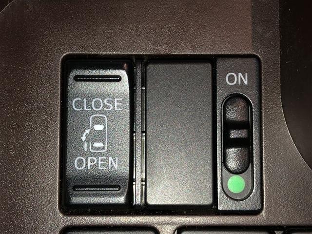 タンク Ｘ　Ｓ　ＤＶＤ視聴　バックモニター　ナビ・ＴＶ　フルタイム４ＷＤ　スマートキー　横滑り防止装置　マニュアルエアコン　寒冷地仕様　ウォークスルー　ＥＴＣ　アルミホイール　ドライブレコーダー　ワンセグＴＶ（22枚目）