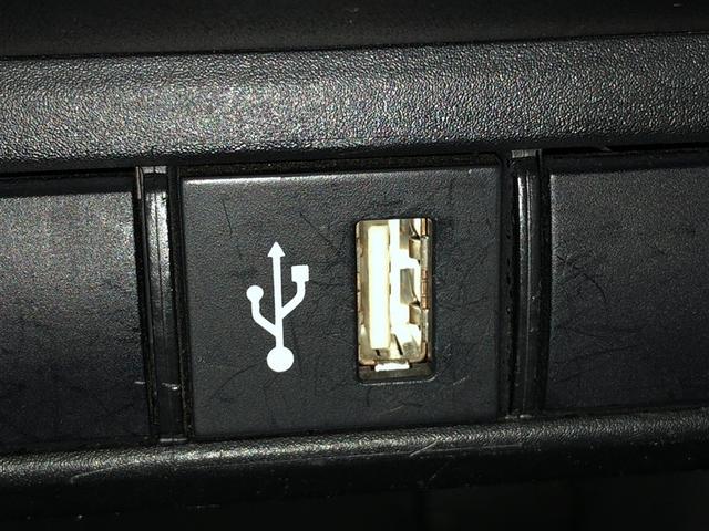 ヤリス Ｘ　ブレーキサポート　バックモニター　ナビ　横滑防止装置　寒冷地仕様　パワーウィンドウ　パワーステアリング　盗難防止　マニュアルエアコン　クルーズコントロール　ＥＴＣ付　キーレス　４ＷＤ　ＡＢＳ（28枚目）