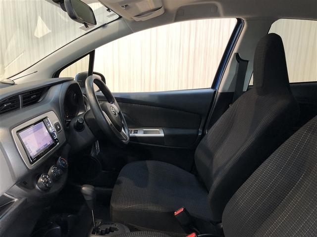 ヴィッツ Ｆ　アルミ　ＰＷ　パートタイム４ＷＤ　ＥＳＣ　ＤＶＤ再生　ＰＳ　メモリーナビゲーション　ＥＴＣ　ＡＢＳ　キーレスエントリー　Ｗエアバッグ　ミュージックプレイヤー接続可　ナビＴＶ　エアコン　寒冷地仕様車（8枚目）