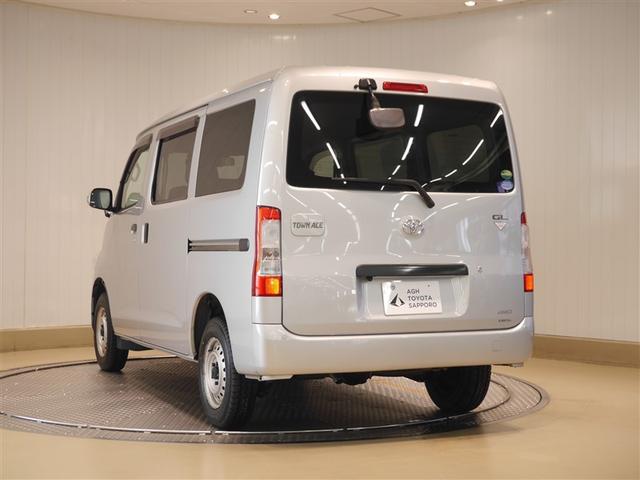 タウンエースバン GL Wエアコン アイドリングSTOP Rカメラ LED 助手席エアバック 切替4WD ドラレコ 盗難防止装置 横滑り防止機能 マニュアルエアコン ワイヤレスキー 前席パワーウィンドウ DVD再生 ナビTV(3枚目)