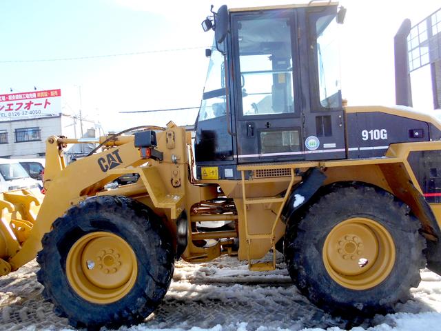 日本 　４ＷＤ　ＣＡＴ　９１０Ｇ　大型バケット（5枚目）
