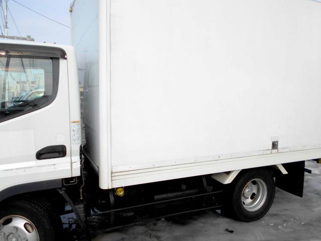 キャンター 　４ＷＤ　３．０ＤＴ　オートマ　箱車　積載量１．４５ｔ　バックカメラ（5枚目）