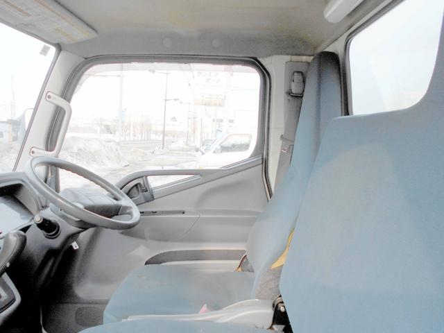 キャンター 　４ＷＤ　３．０ＤＴ　オートマ　箱車　積載量１．４５ｔ　バックカメラ（37枚目）