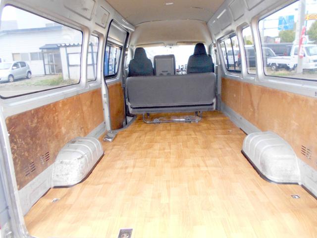 ハイエースバン ＳロングＤＸ　４ＷＤ　２．５ＤＴ　Ｓロング　スポイラー　ＬＥＤヘッド＆フォグ　１００Ｖ電源　１オーナー車　タイミングベルト交換済　エンジンスターター（37枚目）