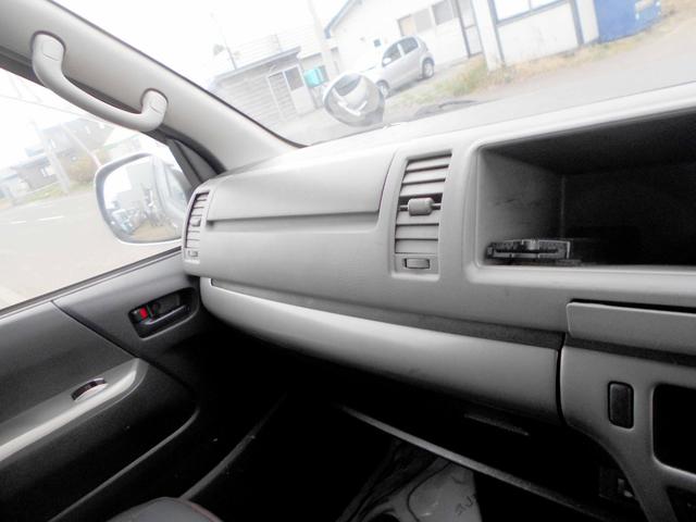 ハイエースバン ＳロングＤＸ　４ＷＤ　２．５ＤＴ　Ｓロング　スポイラー　ＬＥＤヘッド＆フォグ　１００Ｖ電源　１オーナー車　タイミングベルト交換済　エンジンスターター（40枚目）