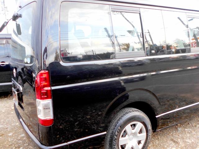 ハイエースワゴン DX 4WD 4型バットフェイス&テール スポイラー LEDヘッドライト&フォグ リアヒーター&クーラー 走行85000キロ 10人乗り(18枚目)