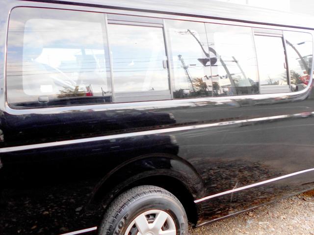 ハイエースワゴン DX 4WD 4型バットフェイス&テール スポイラー LEDヘッドライト&フォグ リアヒーター&クーラー 走行85000キロ 10人乗り(19枚目)